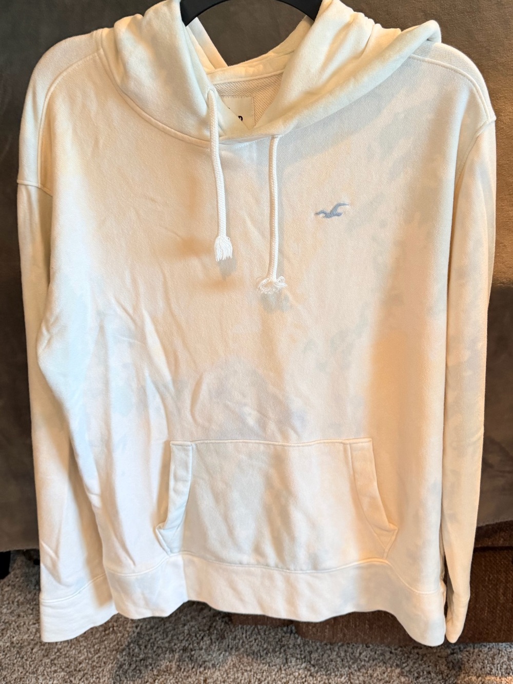 Hollister Men's Cream with peach and light blue Crewneck Pullover Hoodie